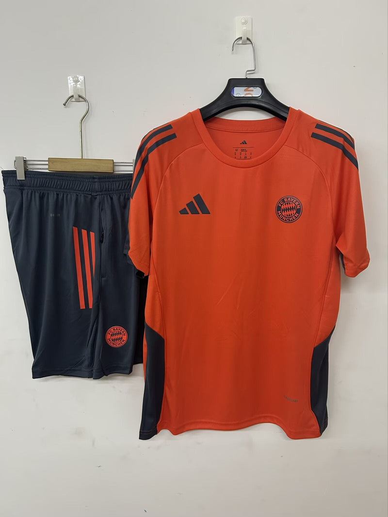 CAMISETA + PANTALONES BAYERN MUNICH II 25/26