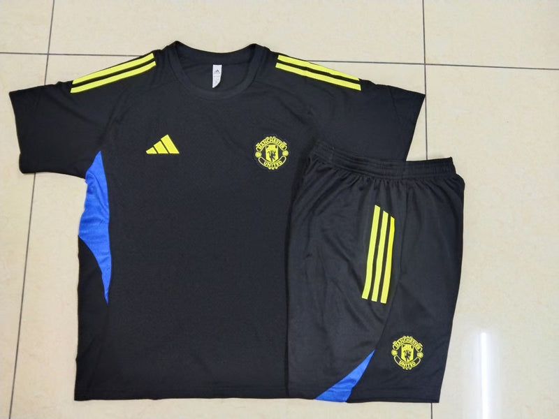 CAMISETA + PANTALONES MANCHESTER UNITED II 25/26